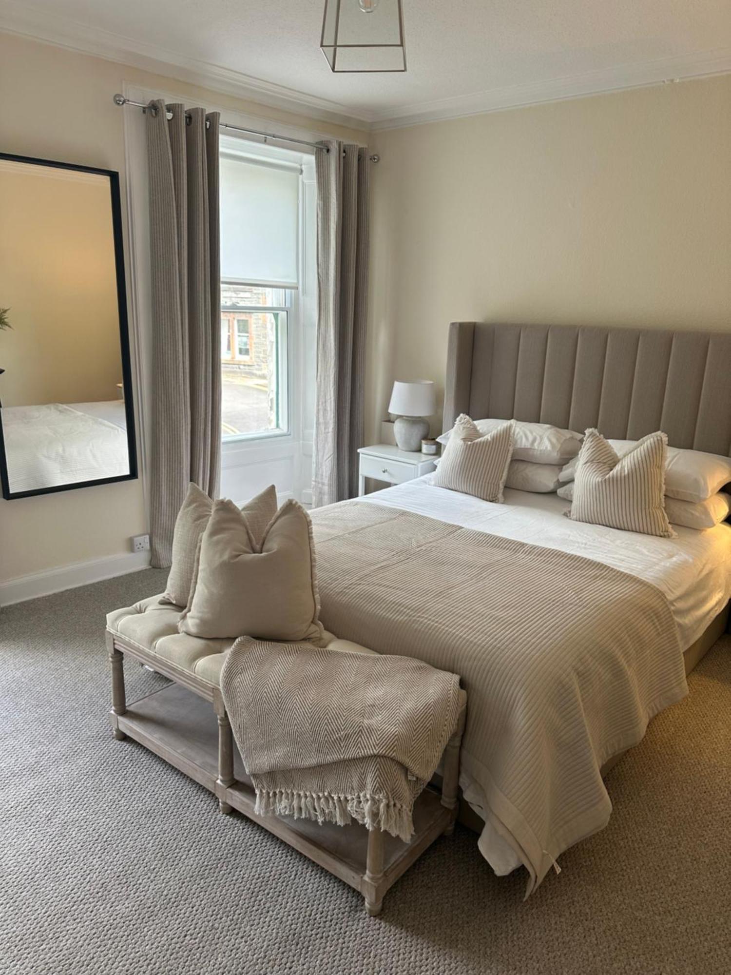Luxury High Street Apartment モファット エクステリア 写真